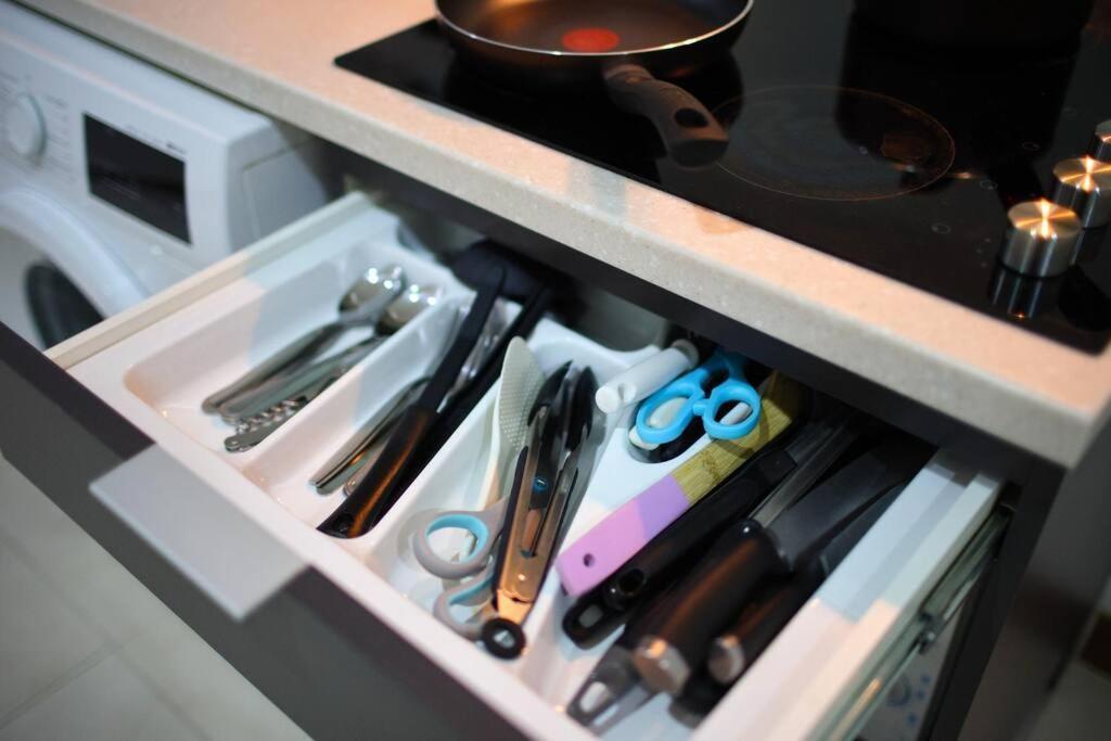 Specious Luxury 2 Bedrooms Apt. เชียงใหม่ ภายนอก รูปภาพ