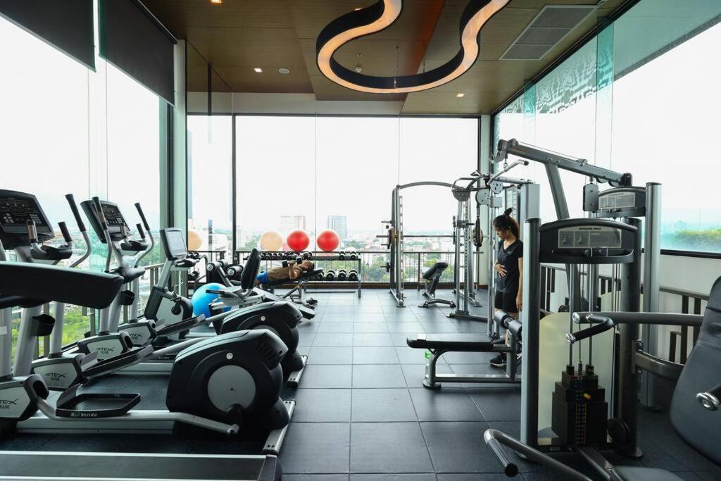 Specious Luxury 2 Bedrooms Apt. เชียงใหม่ ภายนอก รูปภาพ